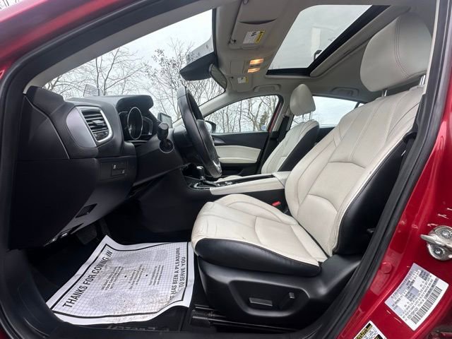 Used 2017 MAZDA MAZDA3 Grand Touring image 24
