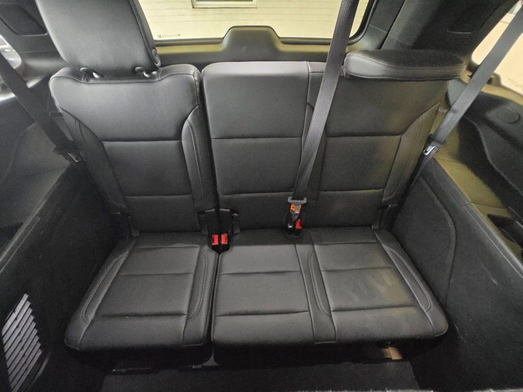 Used 2021 Chevrolet Tahoe Z71 w/ Z71 Signature Package image 25