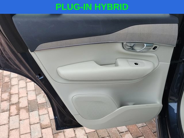 Used 2024 Volvo XC90 T8 Plus w/ Protection Package Premier AWD/4WD image 10