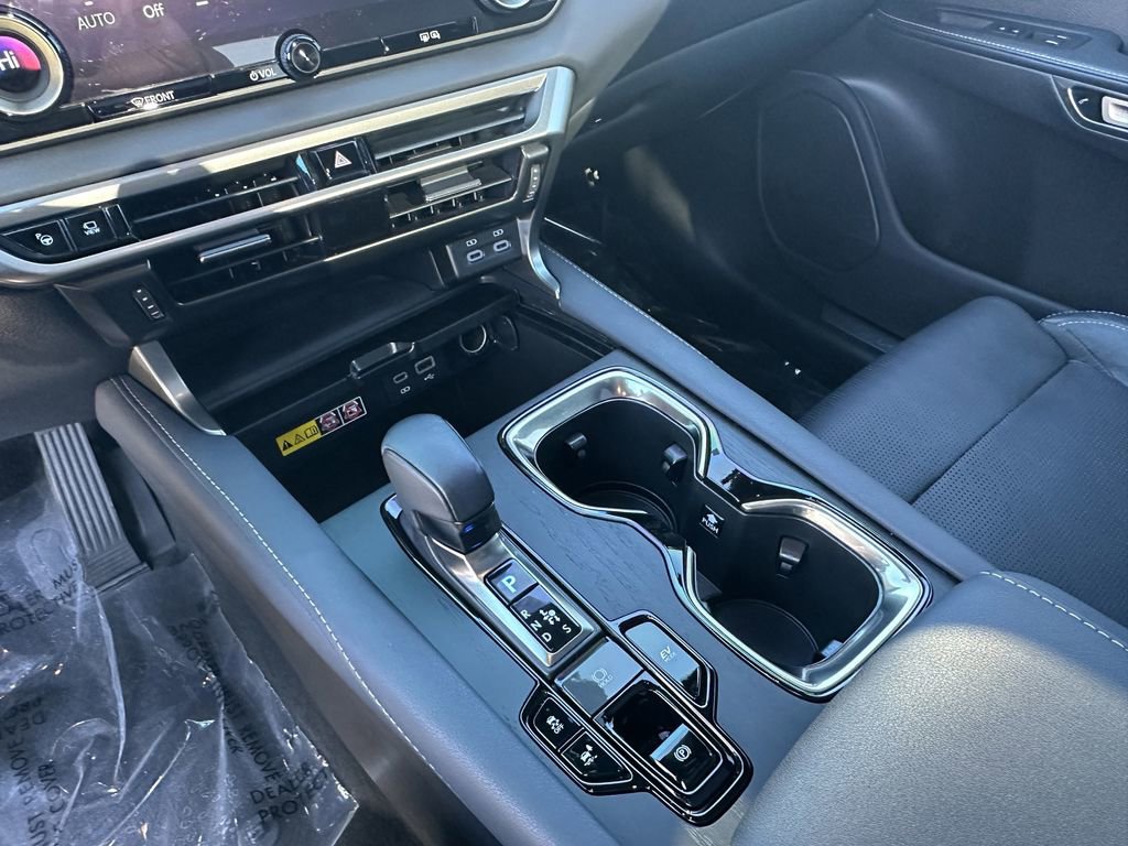 Used 2023 Lexus RX 350 w/ Accessory Package (Z1) image 32
