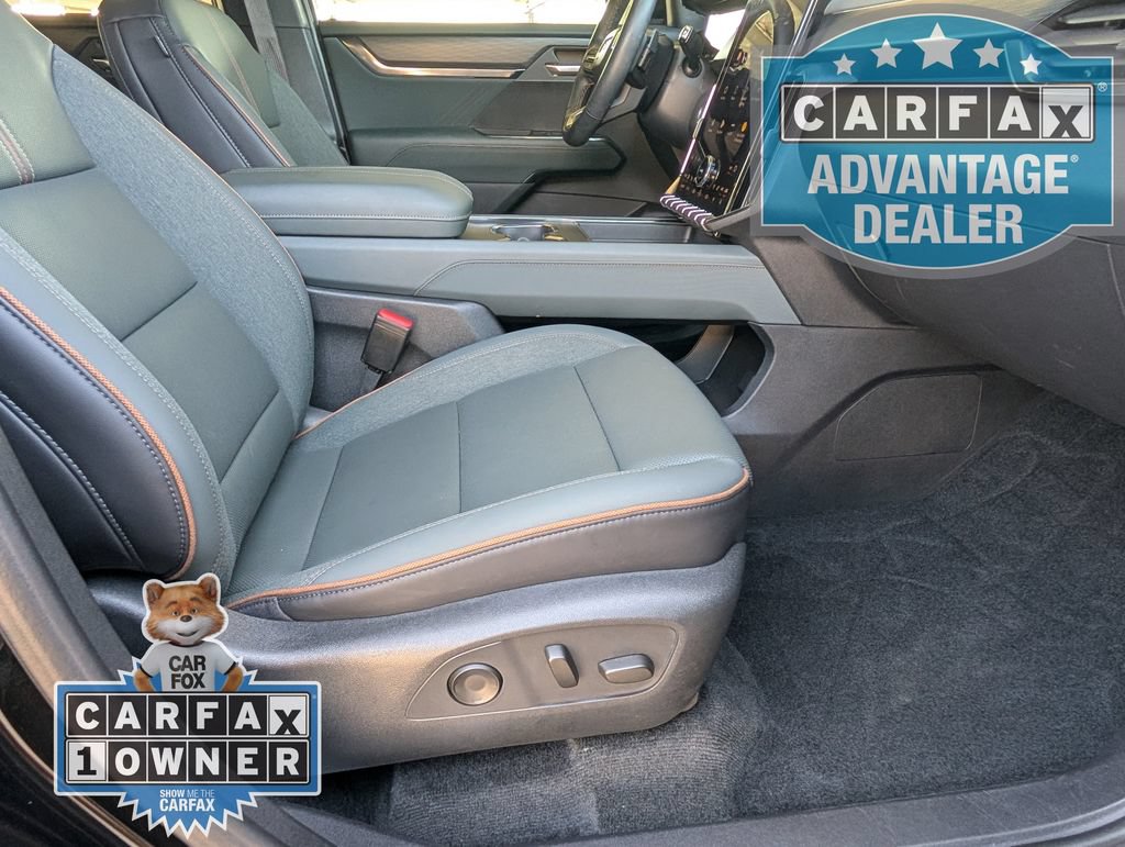 Used 2024 GMC Acadia AT4 w/ Luxury Package AWD/4WD image 28