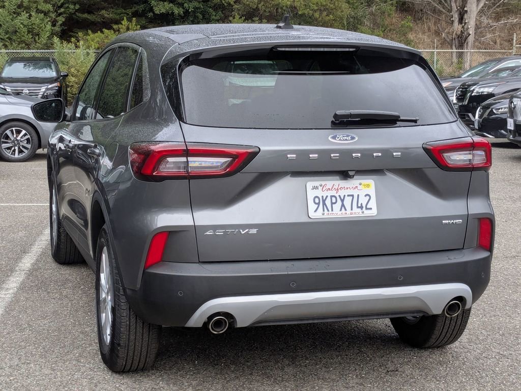 Used 2023 Ford Escape Active w/ Tech Pack #1 AWD/4WD image 7