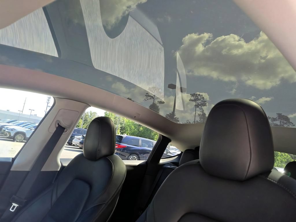 Used 2022 Tesla Model Y Performance AWD/4WD image 15