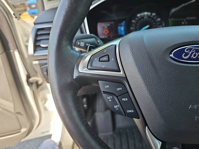 Used 2016 Ford Fusion Titanium image 17