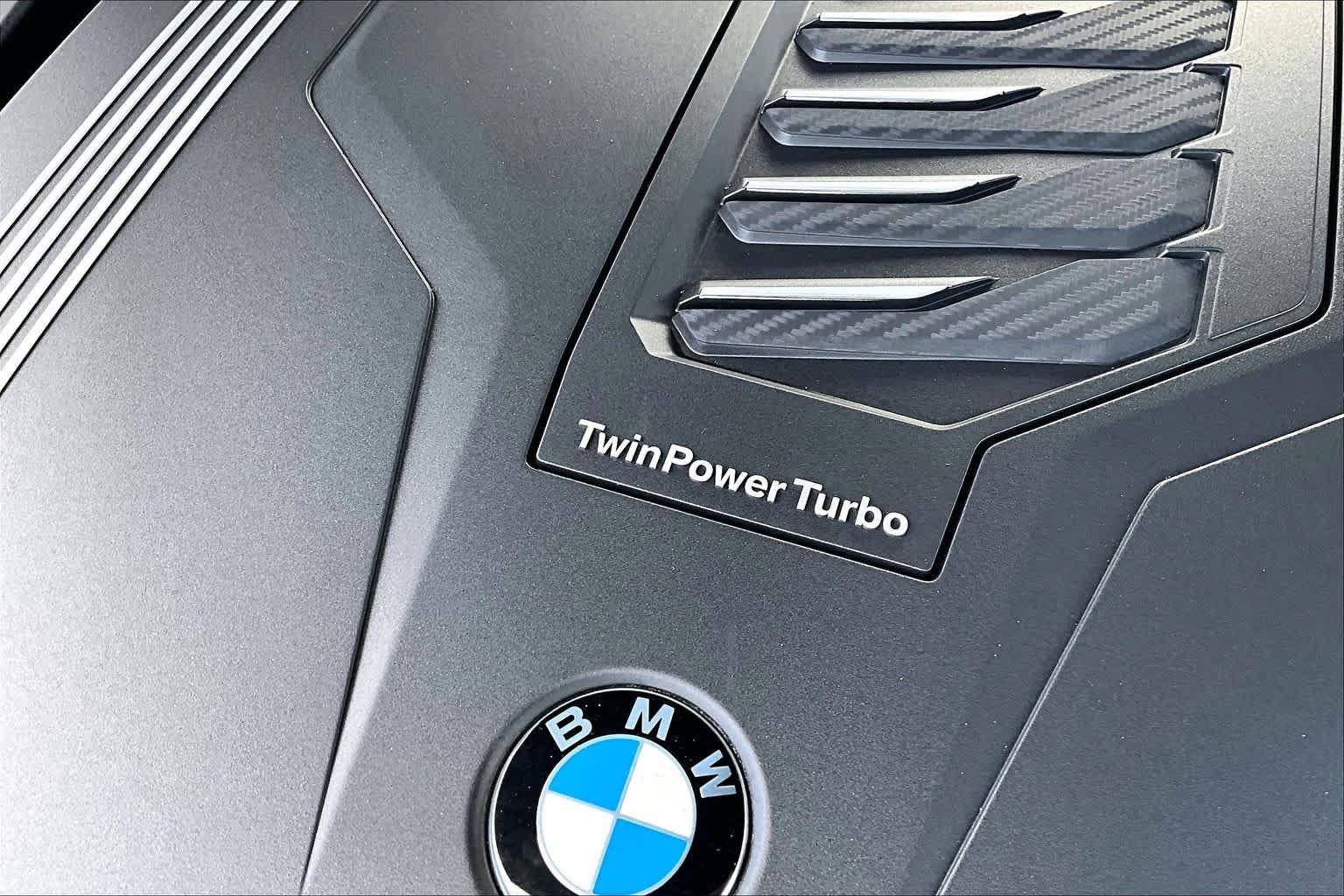 Used 2023 BMW 540i xDrive w/ Executive Package AWD/4WD image 33