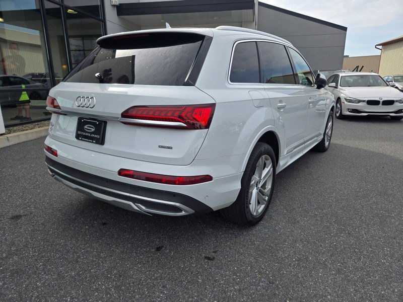 Used 2021 Audi Q7 3.0T Premium w/ Convenience Package image 3