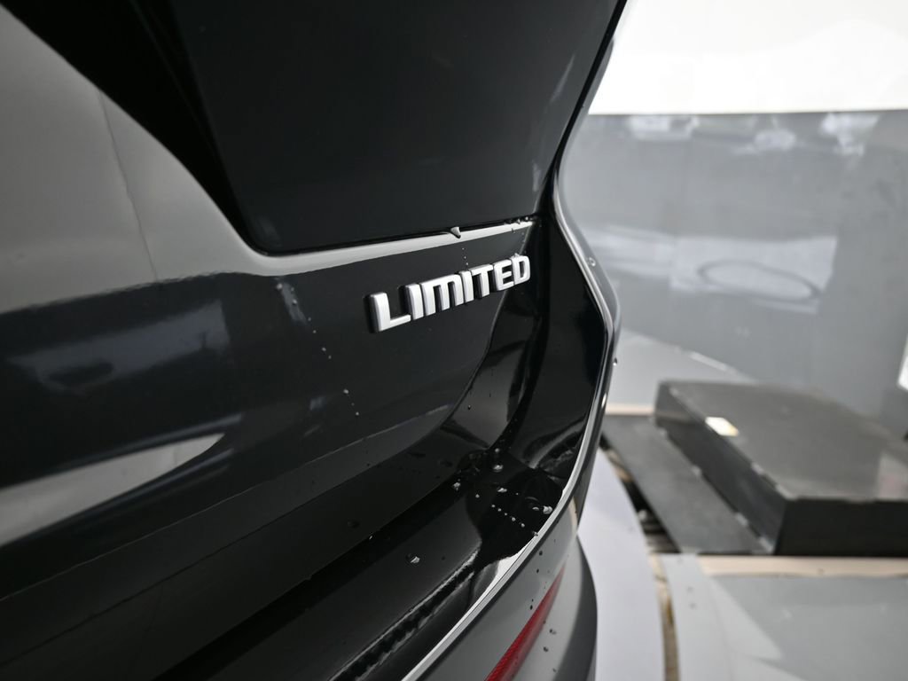 Used 2025 Jeep Grand Cherokee L Limited image 33