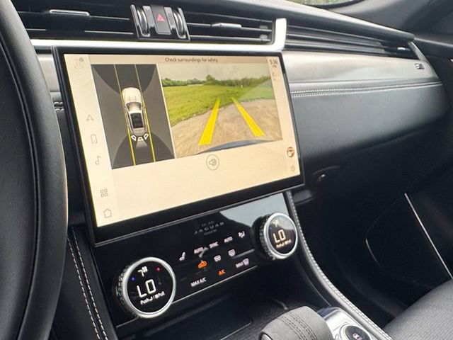Used 2024 Jaguar F-PACE R-Dynamic S AWD/4WD image 9