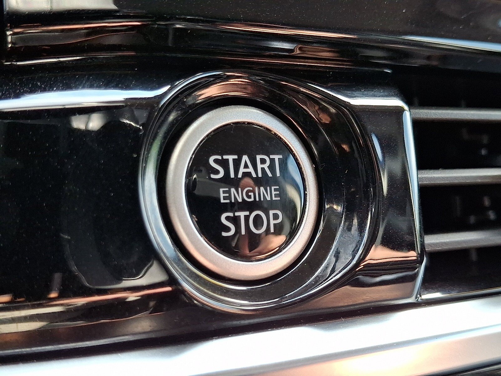 Certified 2023 Nissan Pathfinder SL AWD/4WD image 27