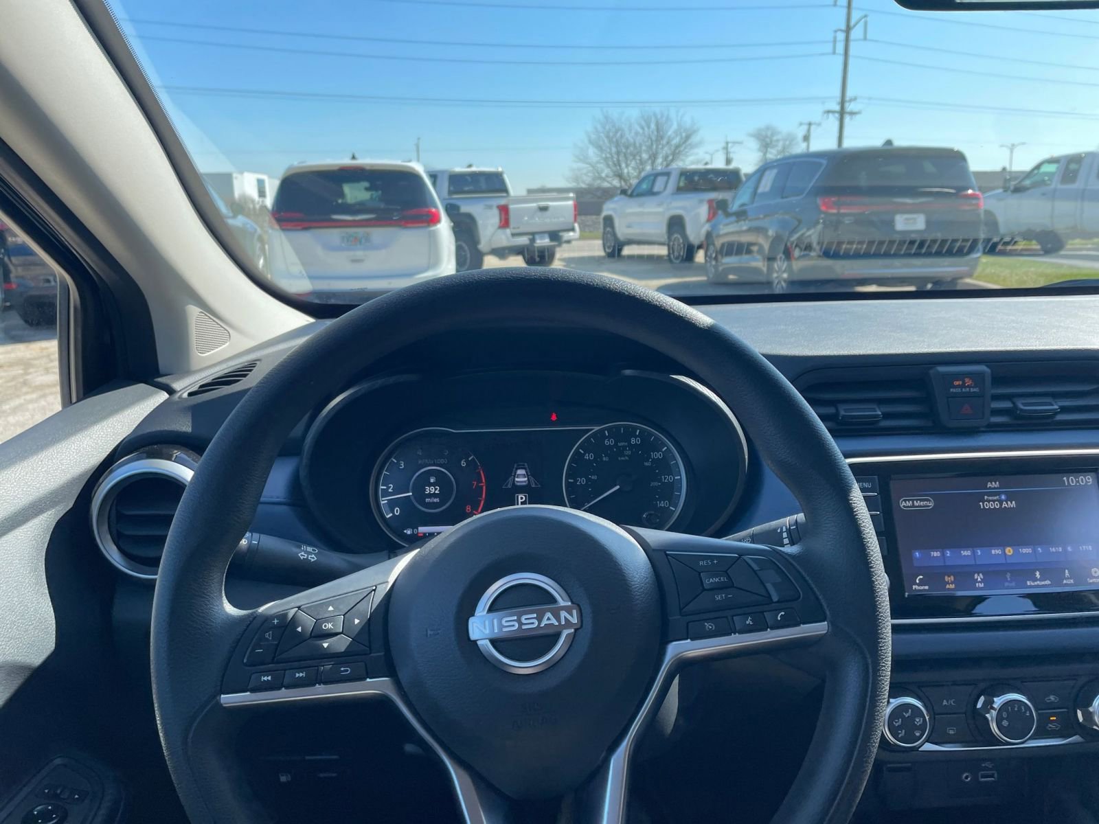 Used 2025 Nissan Versa SV image 32