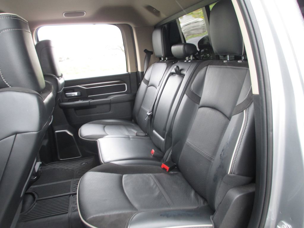 Used 2022 RAM 3500 Laramie AWD/4WD image 19