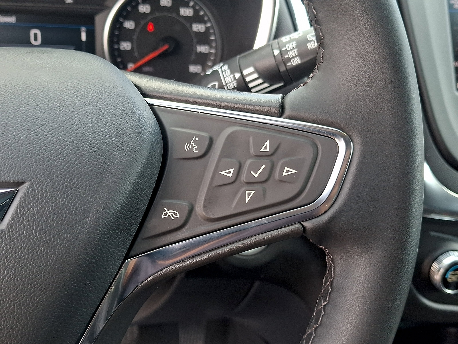 Certified 2024 Chevrolet Equinox LT FWD image 21