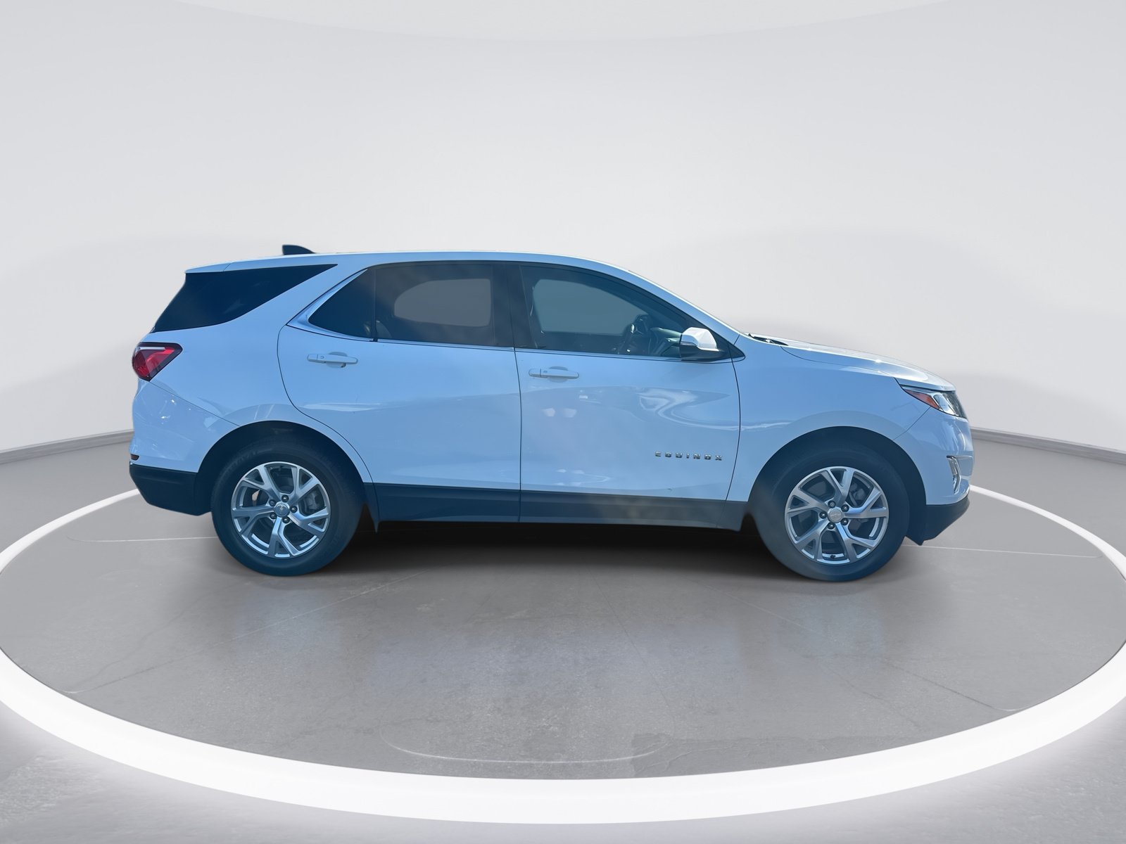 Used 2018 Chevrolet Equinox LT FWD image 10
