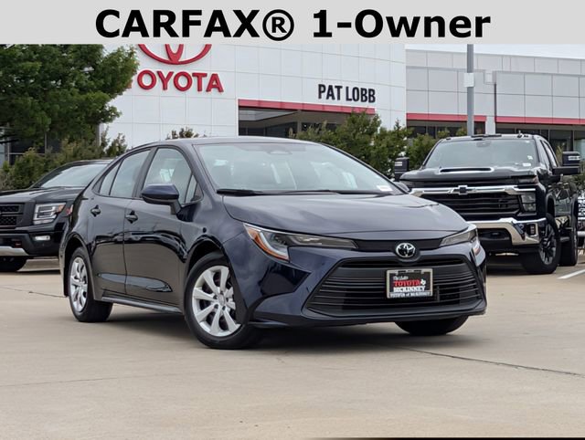 Used 2026 Toyota Corolla LE image 2
