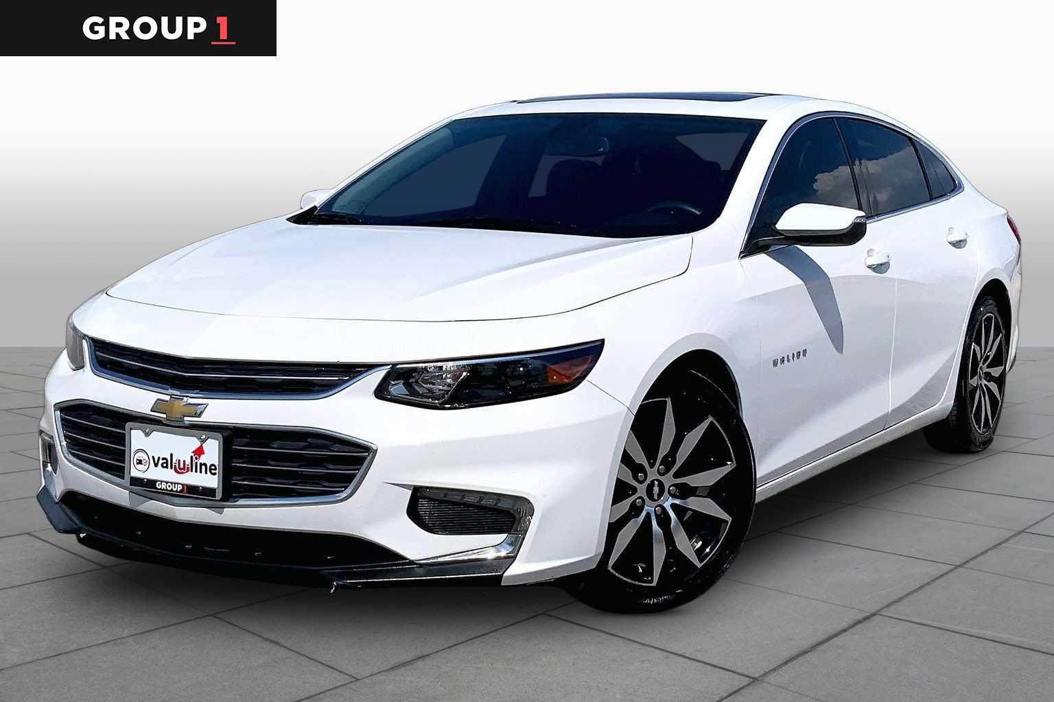 Used 2017 Chevrolet Malibu LT w/ Leather Package FWD image 1