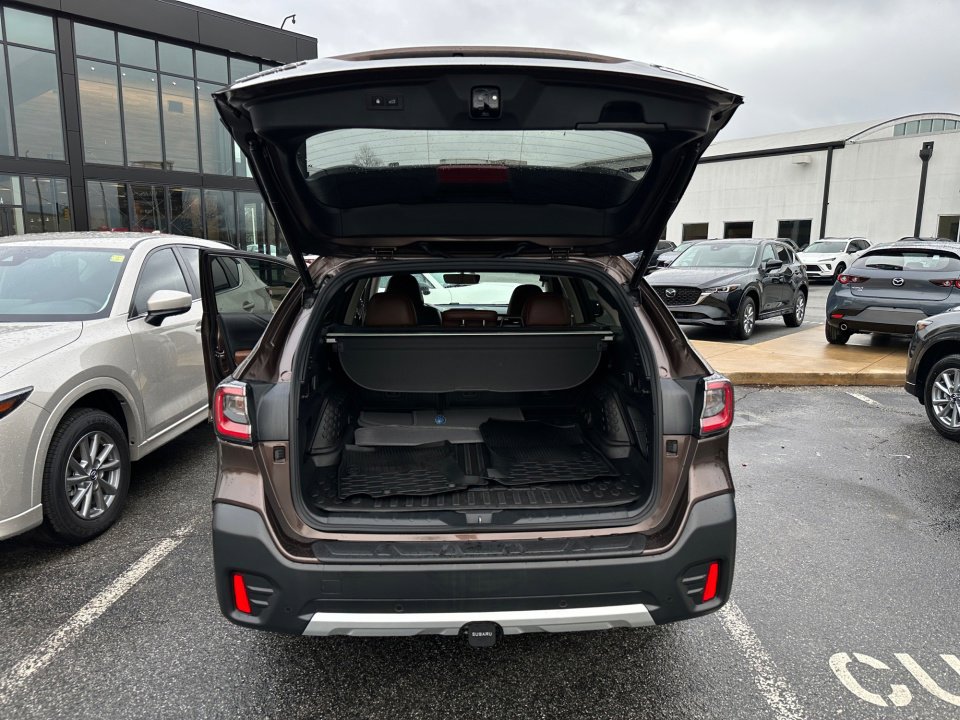 Used 2022 Subaru Outback Touring XT image 18
