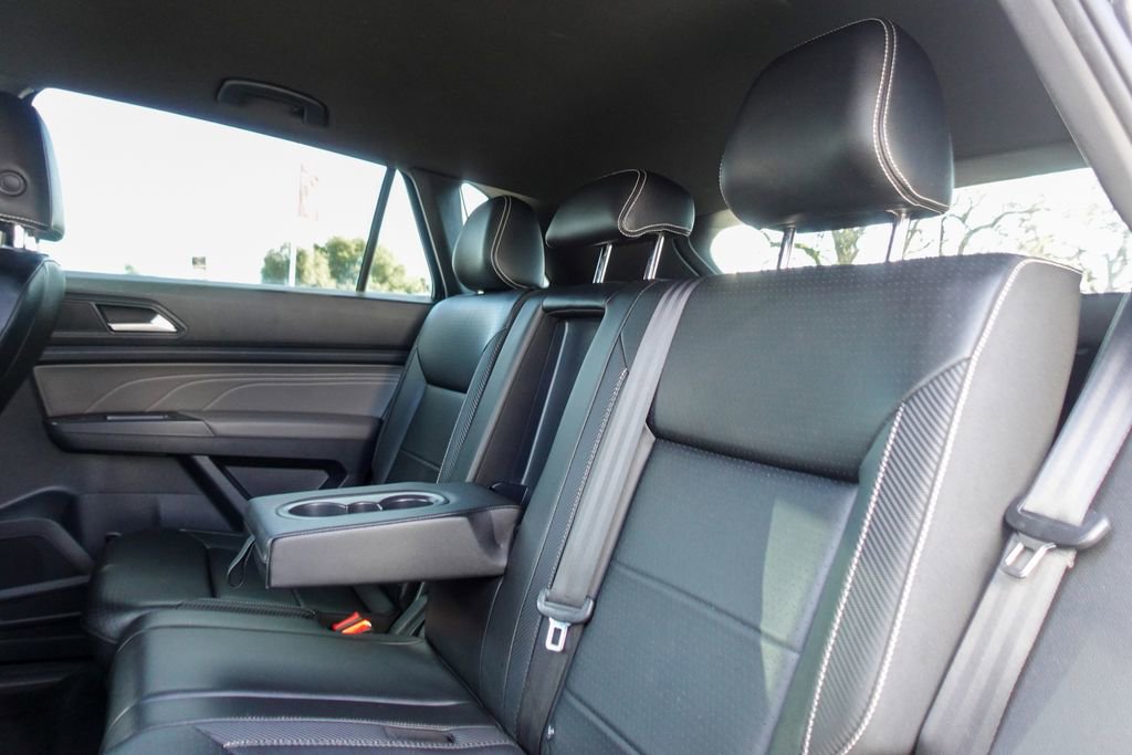 Used 2021 Volkswagen Atlas Cross Sport SE image 24