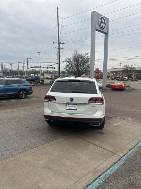 Used 2023 Volkswagen Atlas SE w/ Panoramic Sunroof Package image 13