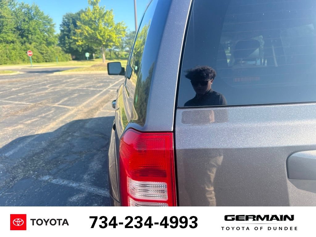 Used 2017 Jeep Patriot Sport w/ Power Value Group FWD image 18