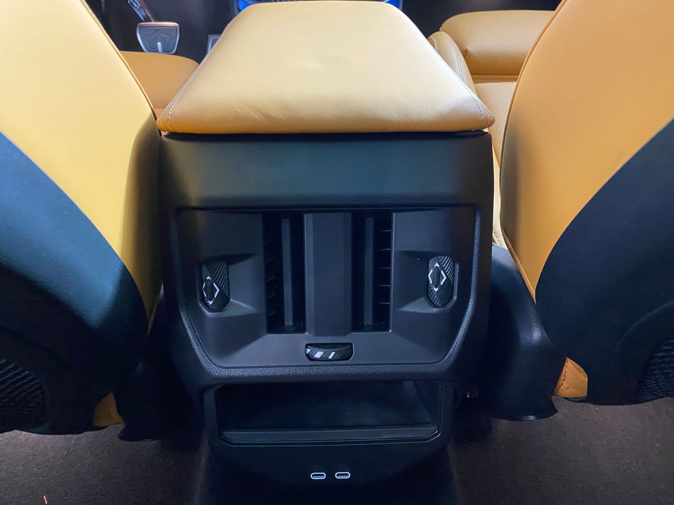 Certified 2025 BMW X3 M50 w/ Premium Package image 28