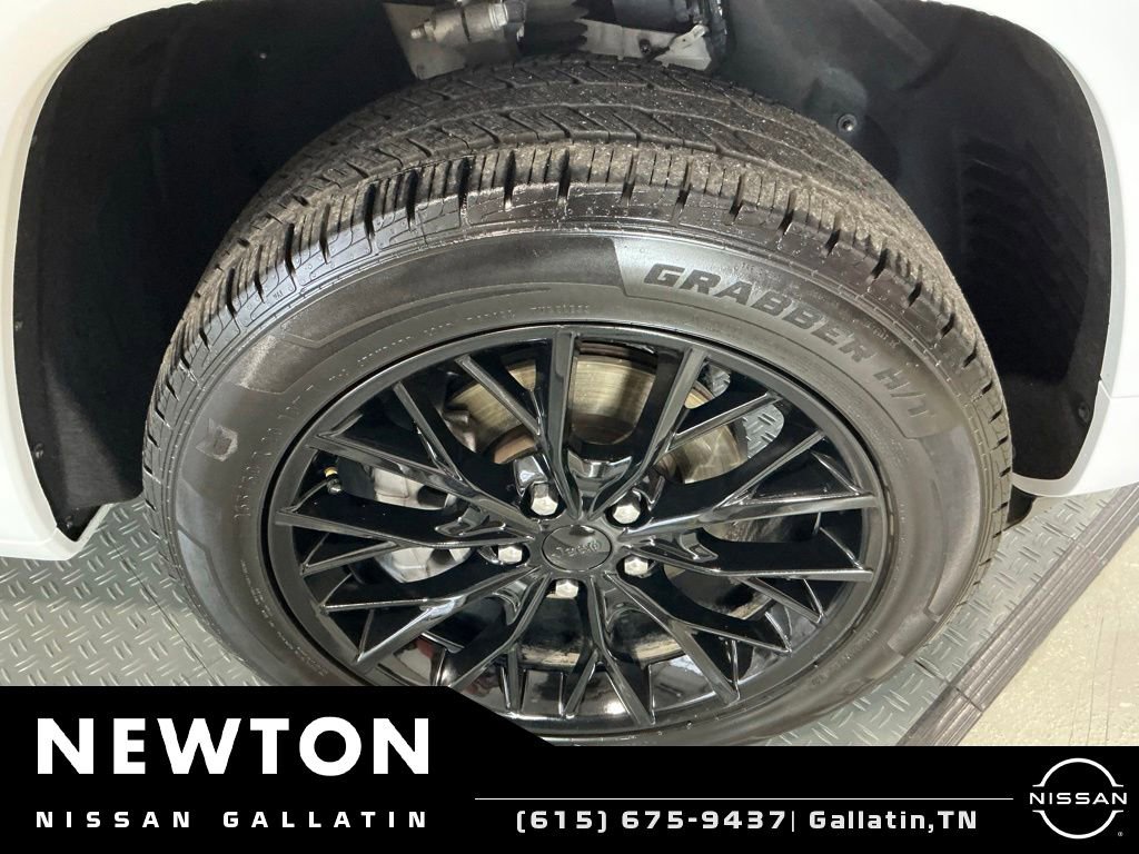 Used 2024 Jeep Grand Cherokee Summit AWD/4WD image 74