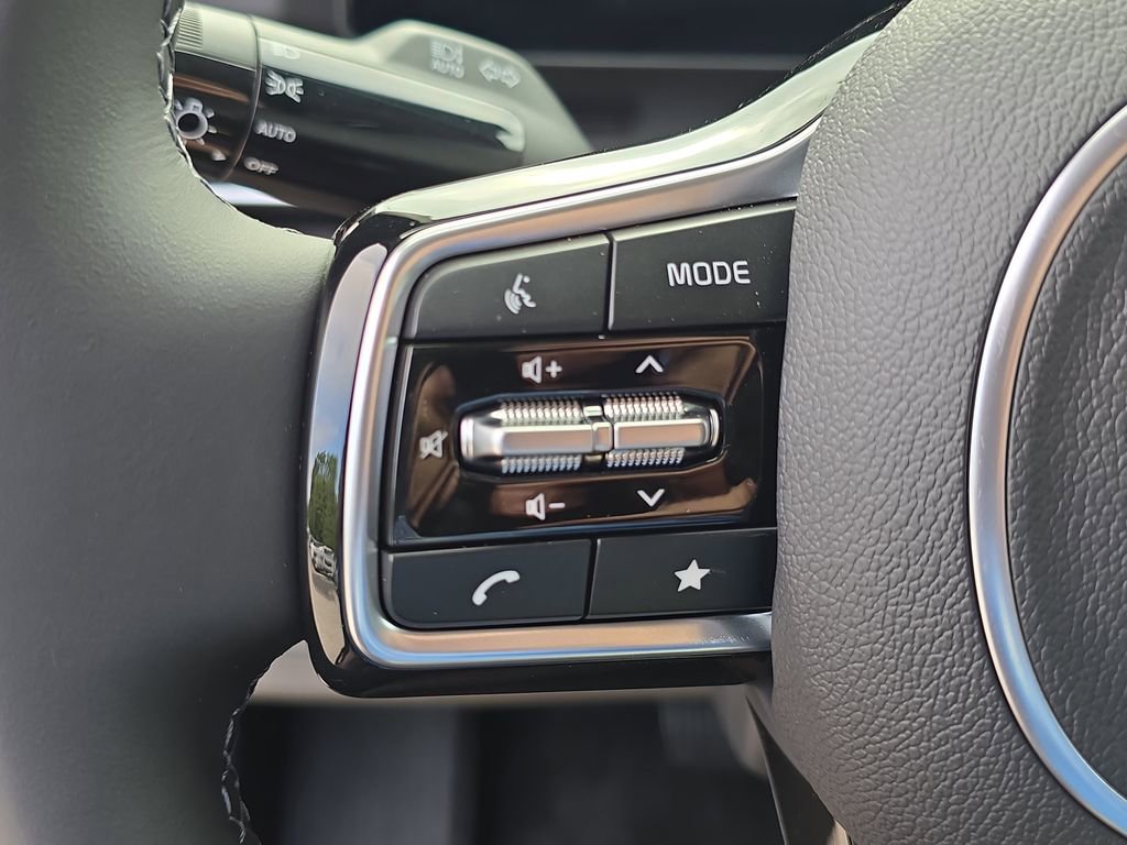 New 2026 Kia Carnival EX FWD image 31