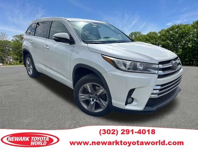 Used 2017 Toyota Highlander Limited AWD/4WD image 1