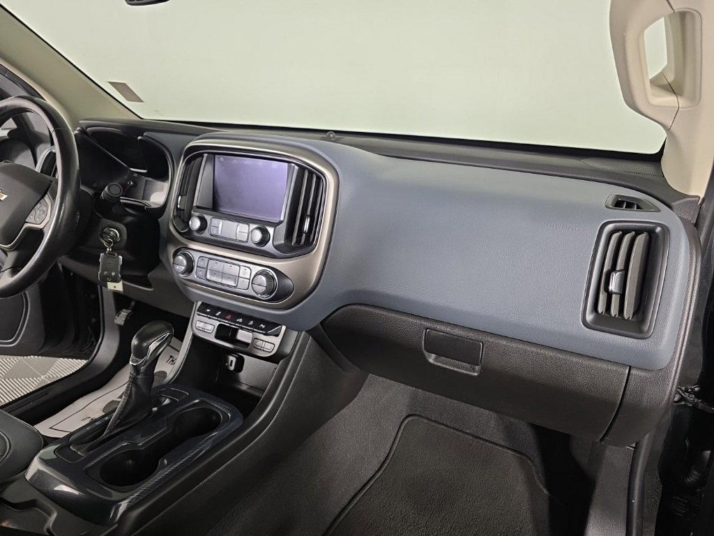 Used 2022 Chevrolet Colorado Z71 w/ Z71 Midnight Edition image 37