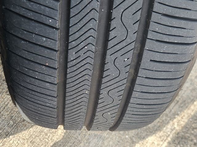 Used 2026 Toyota Prius Plug-In Hybrid FWD image 11