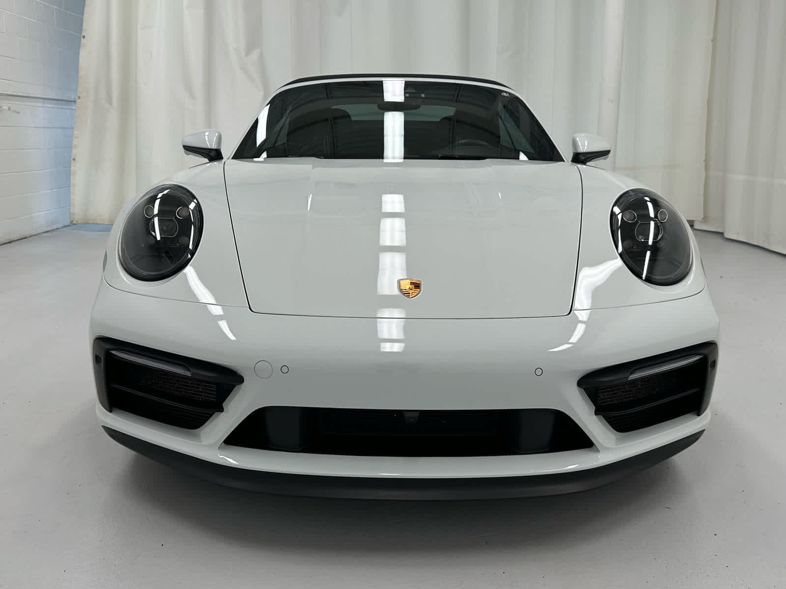 Used 2022 Porsche 911 Carrera GTS w/ Premium Package RWD image 12
