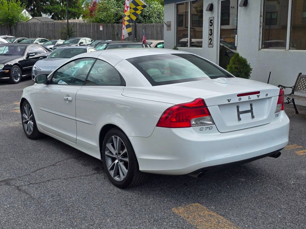 Used 2011 Volvo C70 T5 w/ Convenience Pkg FWD image 6