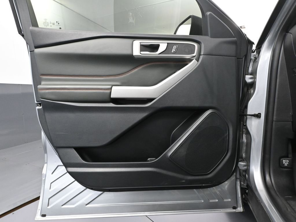 Used 2023 Ford Explorer Timberline image 18