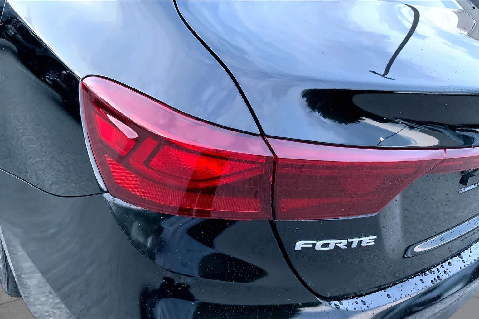 Used 2023 Kia Forte LXS FWD image 28