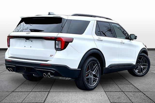 Used 2025 Ford Explorer ST w/ Sun And Sound Package image 6