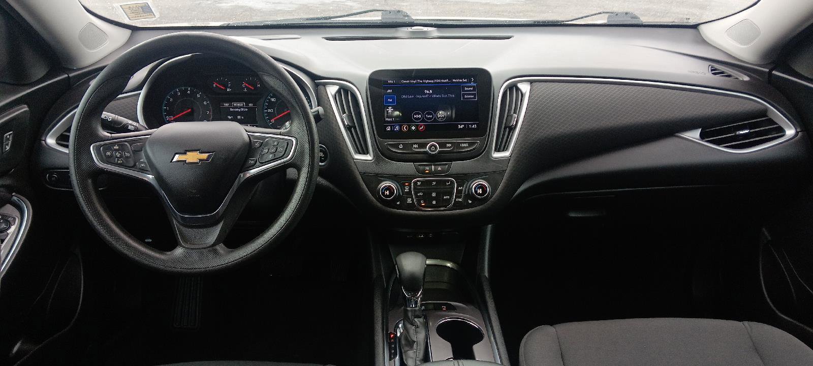 Used 2022 Chevrolet Malibu LT image 4