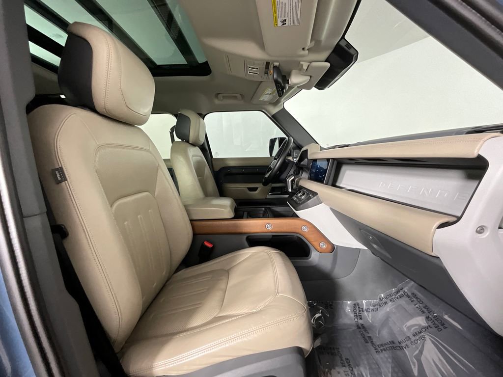 Used 2020 Land Rover Defender 110 HSE AWD/4WD image 20