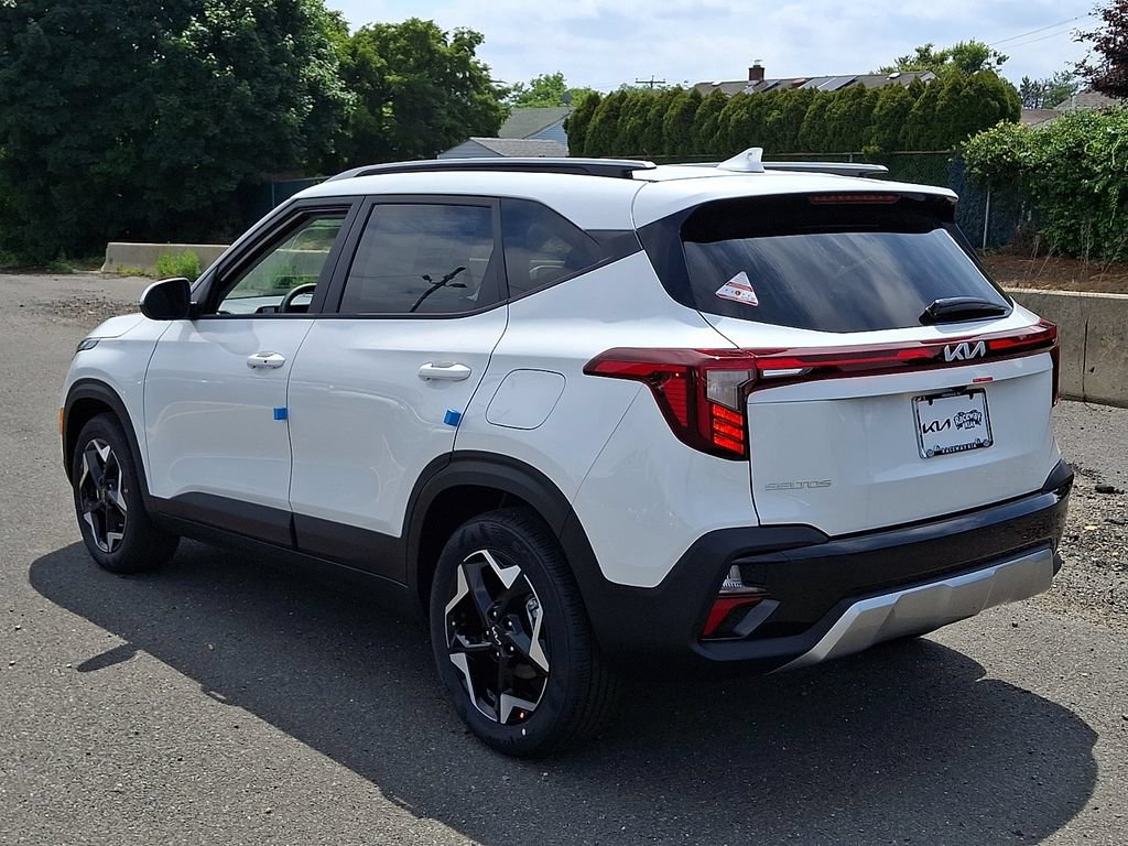 New 2026 Kia Seltos S FWD image 3