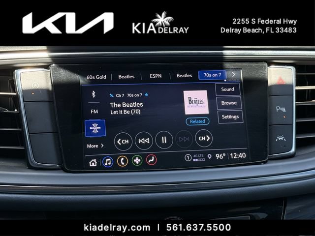 Used 2023 Buick Enclave Essence FWD image 18
