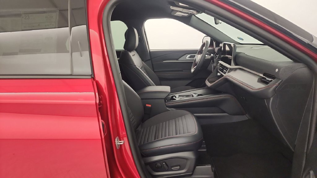 New 2026 Ford Explorer ST-Line w/ ST-Line Street Pack AWD/4WD image 32