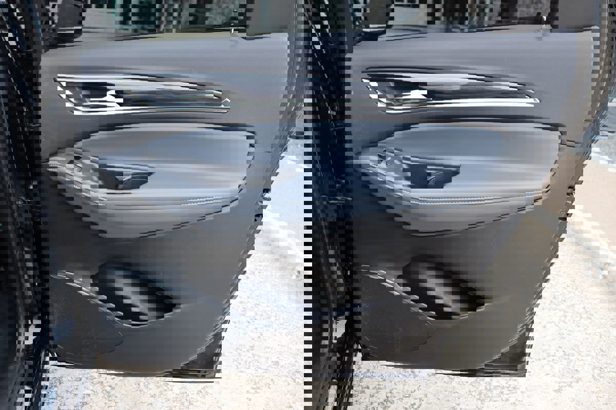 Used 2022 Buick Enclave Premium w/ Experience Buick Package image 51