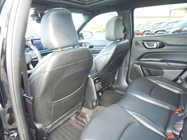 Used 2024 Jeep Compass Limited w/ High Altitude Package image 38