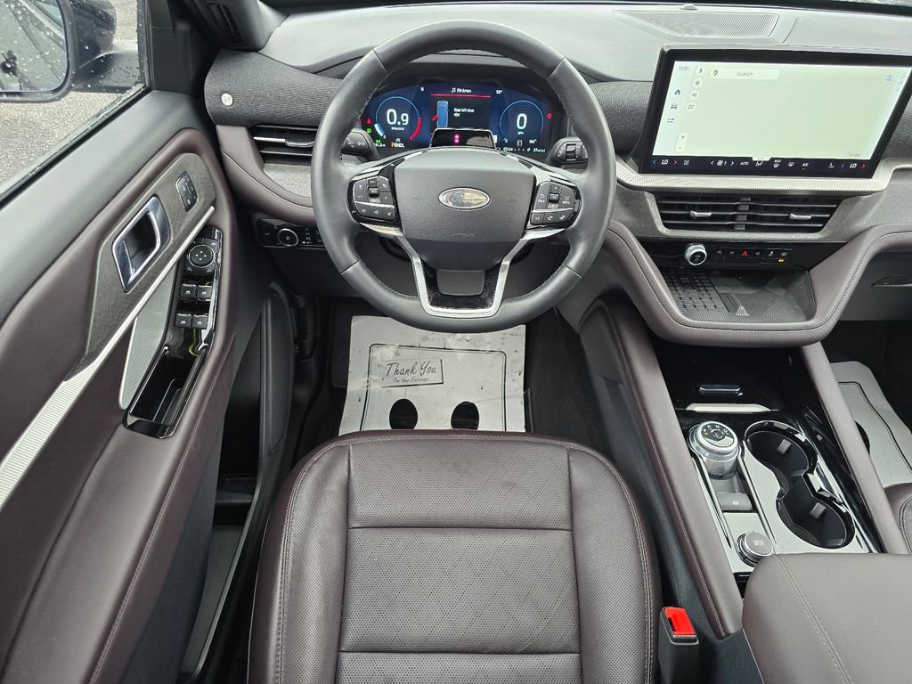 Used 2025 Ford Explorer Platinum AWD/4WD image 14