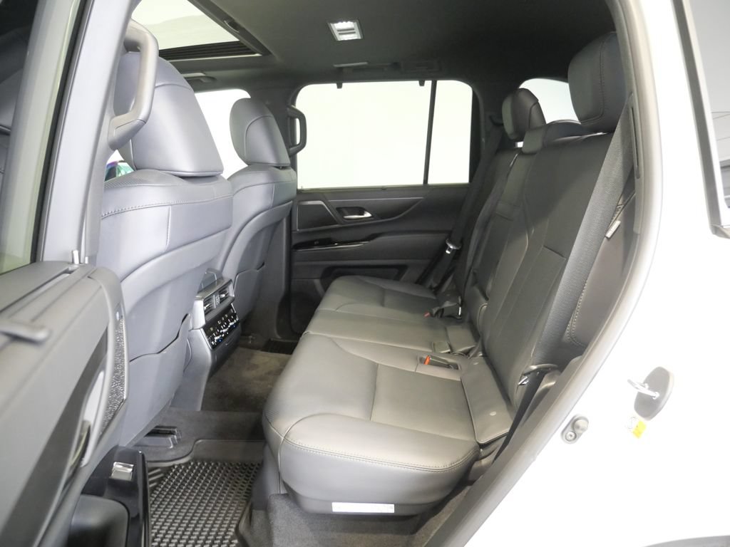 Certified 2025 Lexus LX 700h Overtrail AWD/4WD image 28