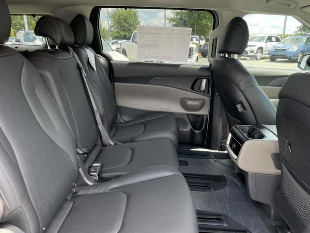 New 2026 Kia Carnival EX image 17