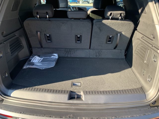 New 2026 Chevrolet Traverse LT w/ Sun and Wheel Package image 7
