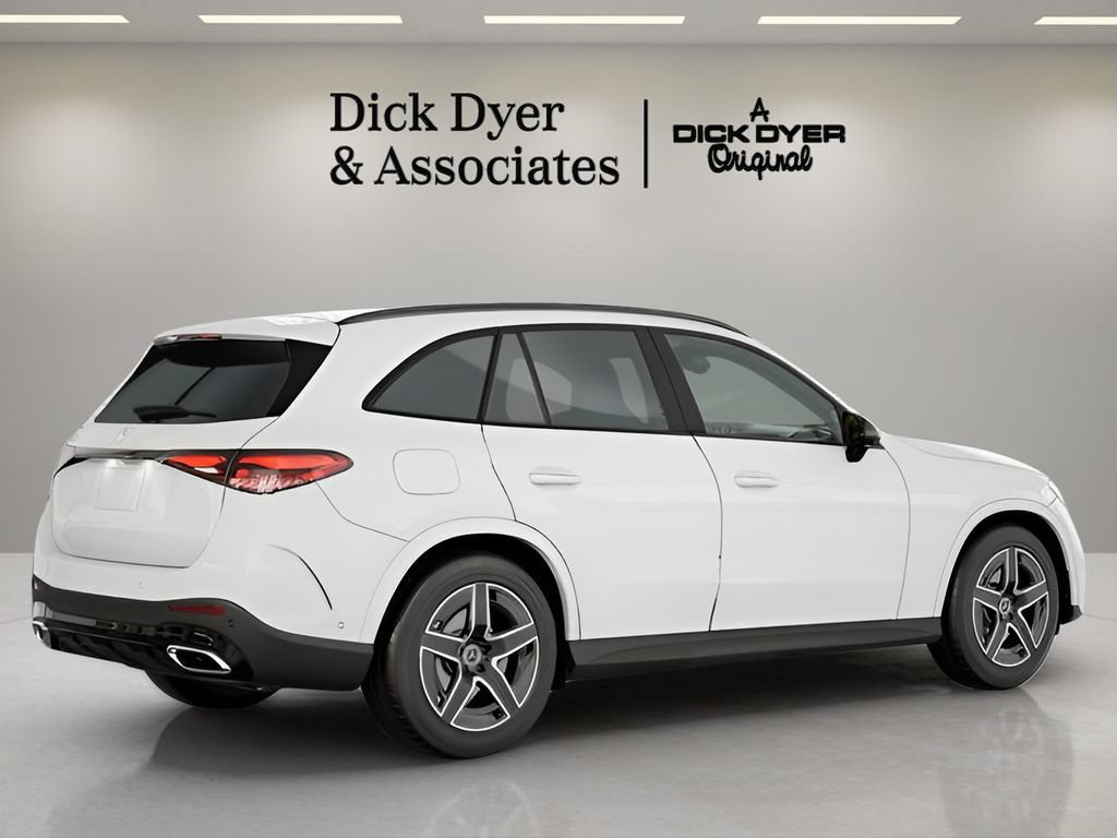 Used 2026 Mercedes-Benz GLC 300 image 16