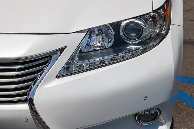 Used 2013 Lexus ES 300h w/ Luxury Pkg FWD image 10