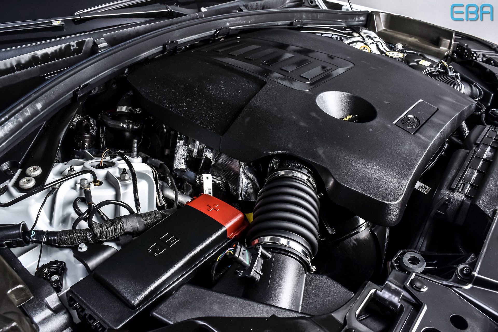 Used 2021 Land Rover Range Rover Velar R-Dynamic S AWD/4WD image 12