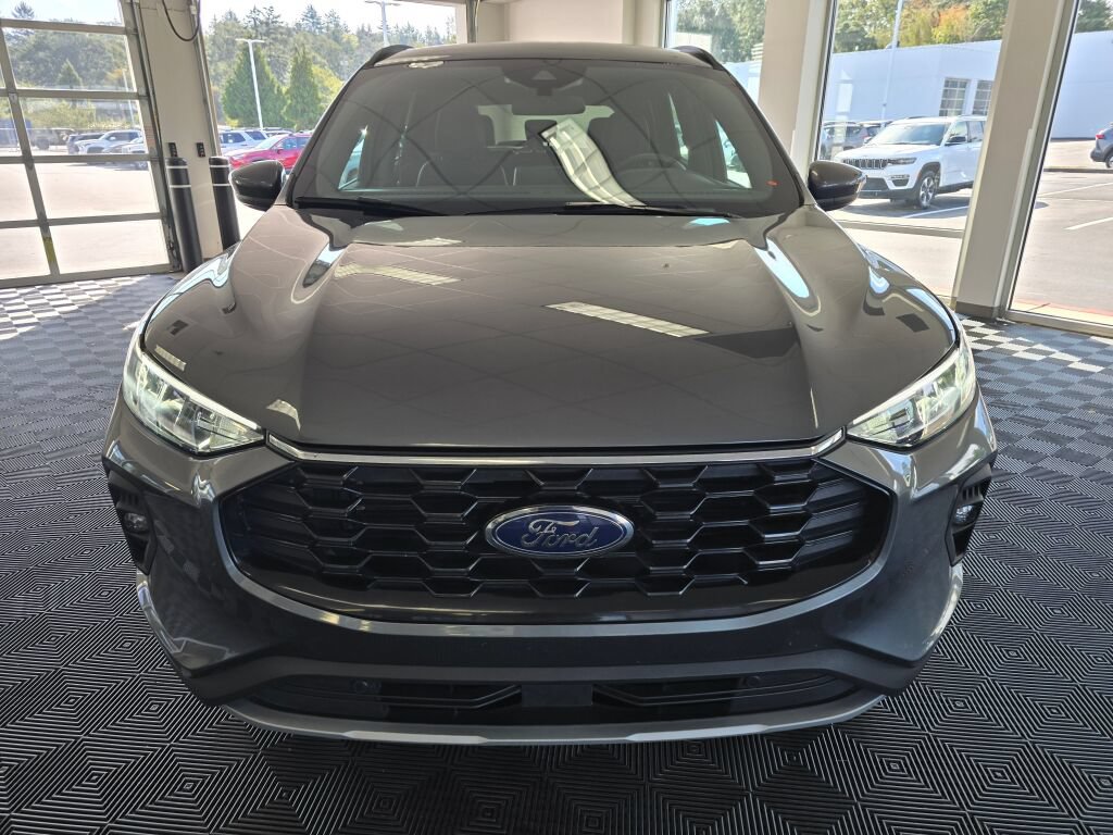 Used 2025 Ford Escape ST-Line Select AWD/4WD image 8