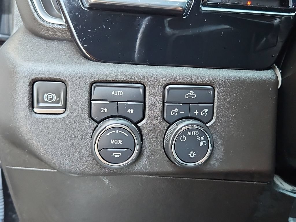 Used 2024 Chevrolet Silverado 1500 LT AWD/4WD image 14